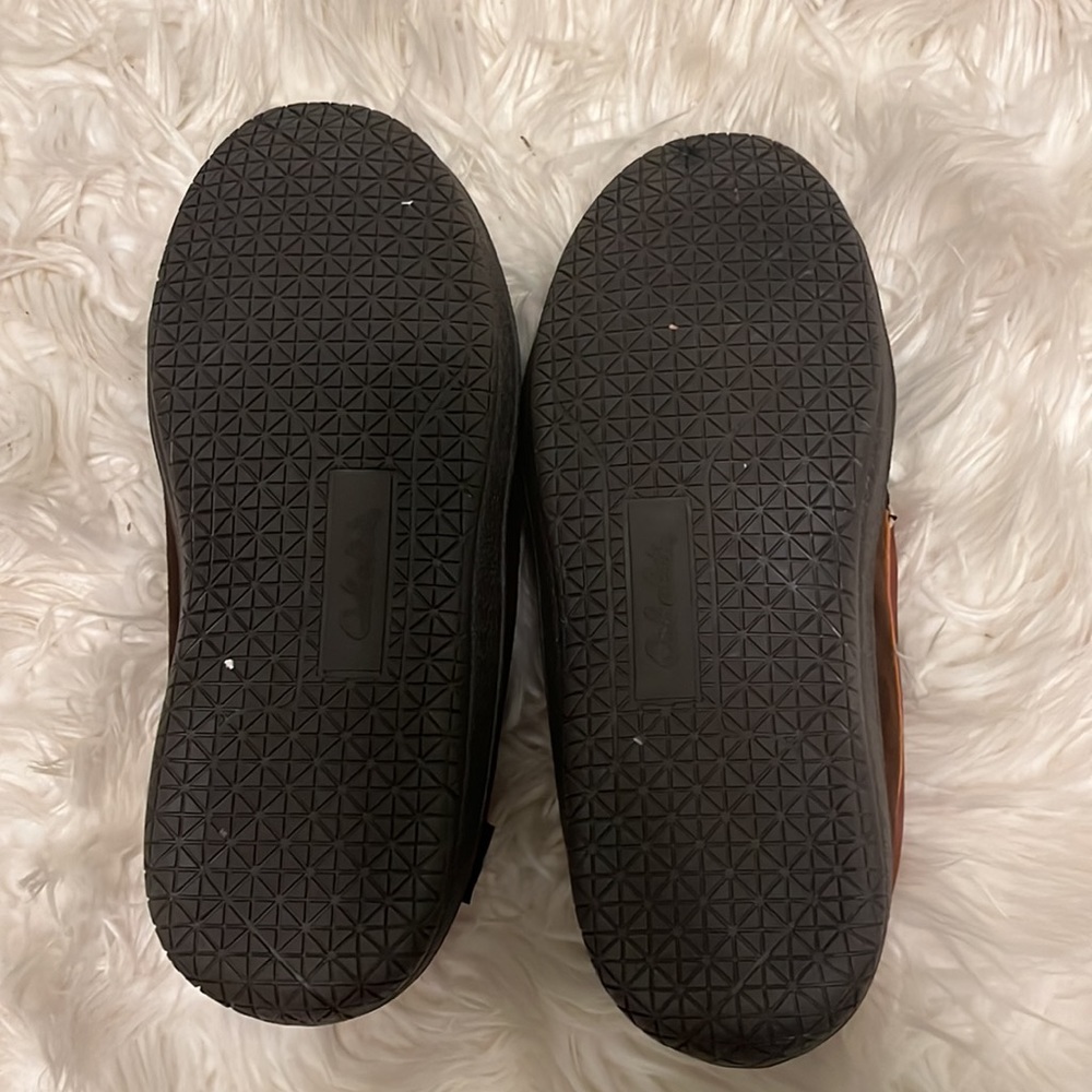 Cabelas Brown Leather Moccasin Slipper - Picture 4 of 4
